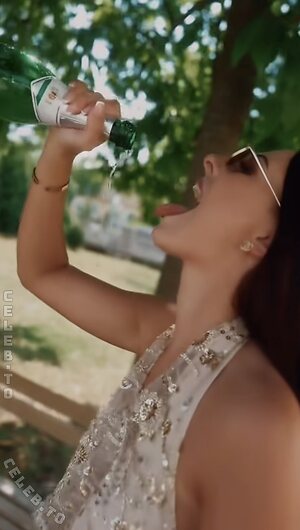 Julia Hofer leaked photo #64