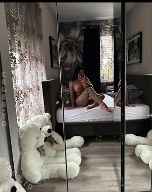 Julia Jasmin Rühle photo