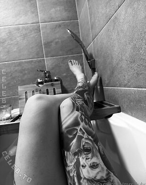 Julia Kern Nude Leaked Photo #21