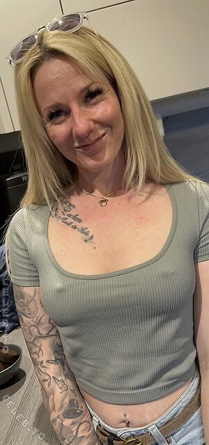 Julia Kern leaked photo #176