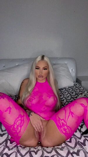 Julia Lauren leaked photo #2