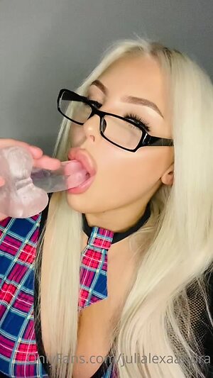 Julia Lauren leaked photo #11