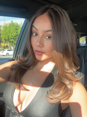 Julia Lozano leaked photo #12