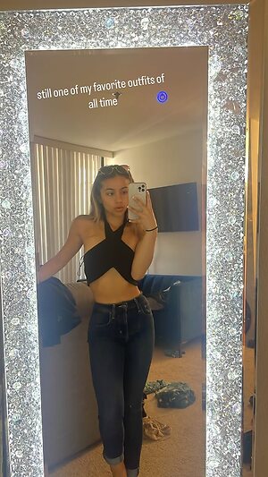 Julia Lozano leaked photo #62