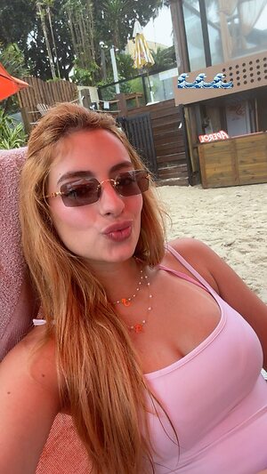 Julia Puzzuoli leaked photo #6
