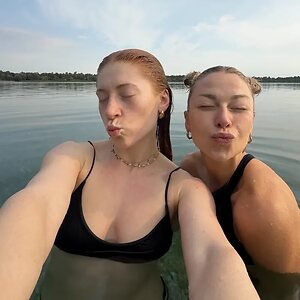 Julia Reppel leaked photo #10