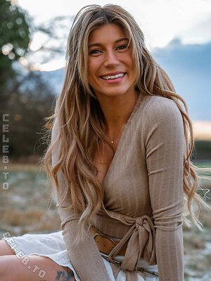 Julia Schäfer Nude Leaked Photo #6