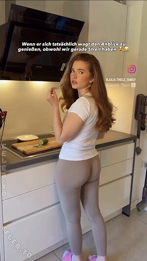 Julia Schulze Nude Leaked Photo #21