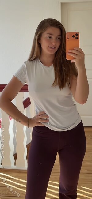 Julia Schulze photo