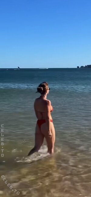 Julia Schulze photo
