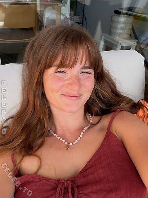 Julia Schulze leaked photo #125
