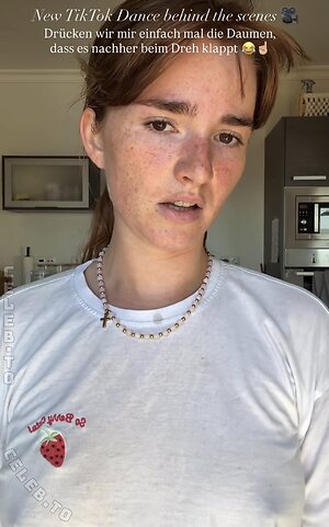 Julia Schulze leaked photo #128
