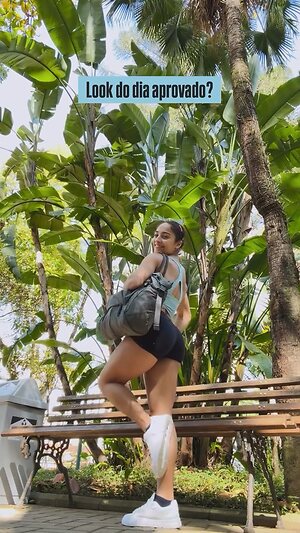 Julia Soares leaked photo #7