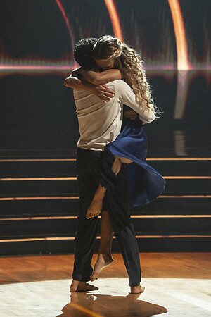 Julia Stiles leaked photo #7