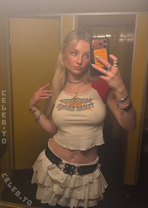 Julia Wulf Nude Leaked Photo #47