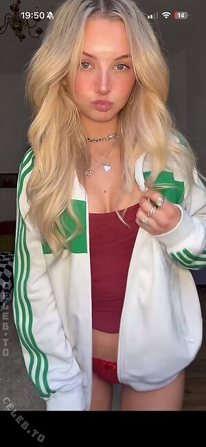 Julia Wulf Nude Leaked Photo #71