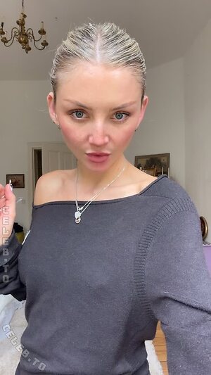 Julia Wulf leaked photo #339