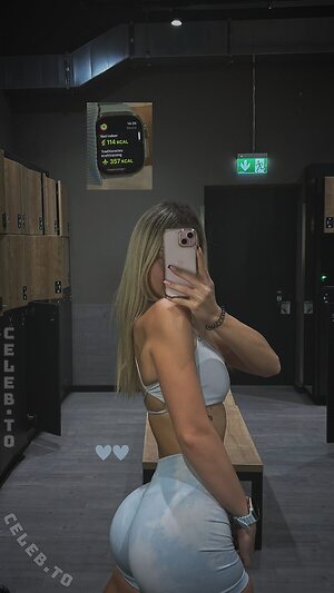 Julia_2122 Nude Leaked Photo #4