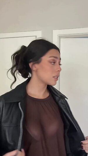 Julia_alvarengaa leaked photo #7