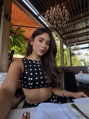 Juliaarochac leaked photo #3