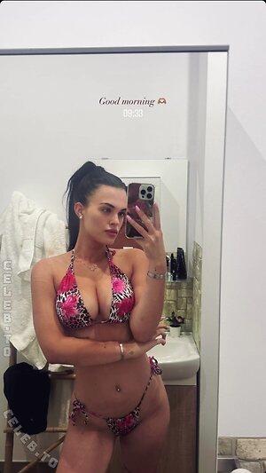 juliaelena leaked photo #5