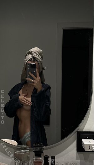juliagly photo