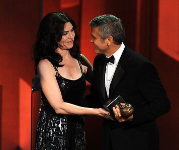 Julianna Margulies leaked photo #11