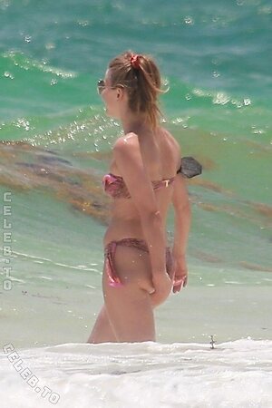 Julianne Hough Nude Leaked Photo #10