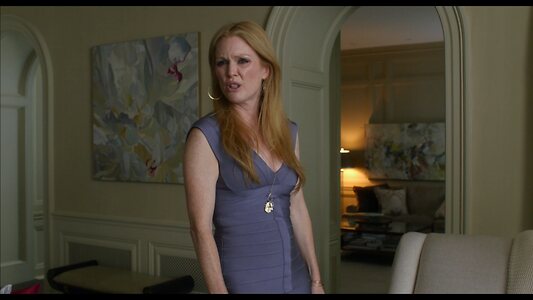 Julianne Moore leaked photo #9
