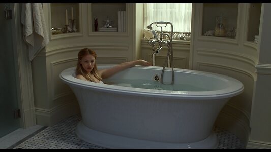 Julianne Moore leaked photo #34