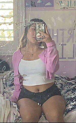 Julianne leaked photo #11