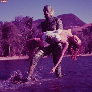 Julie Adams leaked photo #3