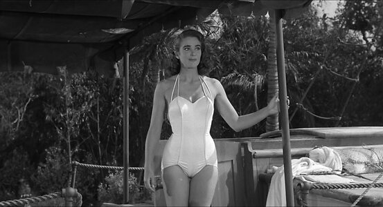Julie Adams leaked photo #5
