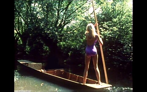 Julie Crosthwaite leaked photo #7