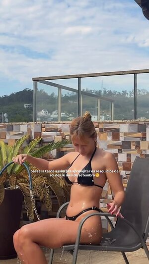 Julie Remoissenet leaked photo #6