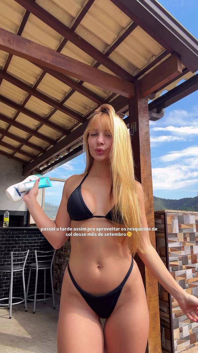 Julie Remoissenet leaked photos