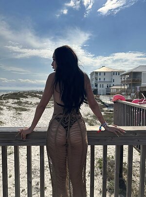 Juliesofiaa Nude Leaked Photo #11