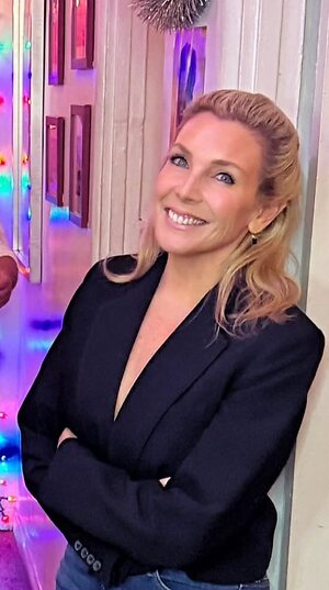 June Diane Raphael Nude Leaked Photo #56