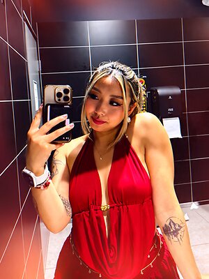 June.lin leaked photo #4