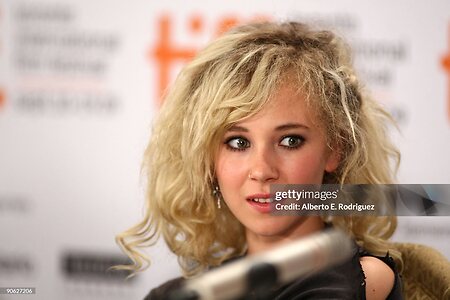 Juno Temple Nude Leaked Photo #79