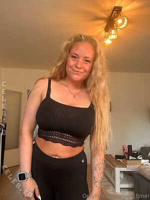 just18mel Nude Leaked Photo #20