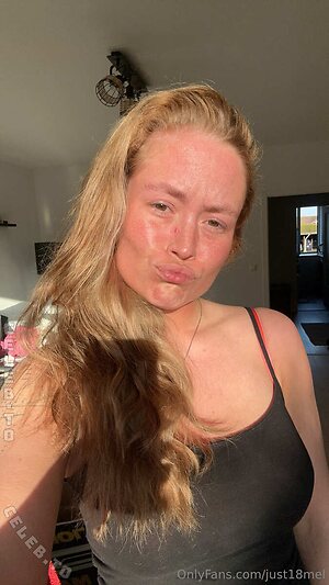 just18mel Nude Leaked Photo #27