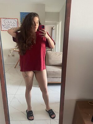 justcallmearya leaked photo #33