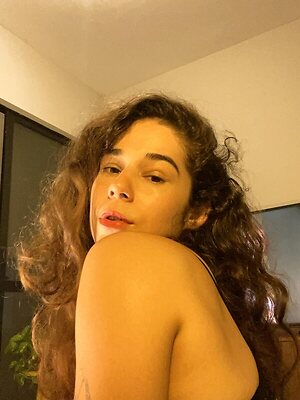 justcallmearya leaked photo #35