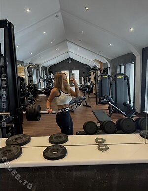 justfranzi.x Nude Leaked Photo #3