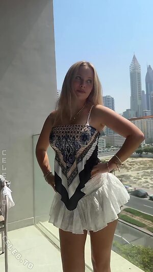 justfranzi.x leaked photo #31