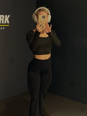 Justine leaked photo #12