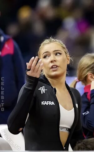 Jutta Leerdam Nude Leaked Photo #11