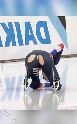 Jutta Leerdam Nude Leaked Photo #14