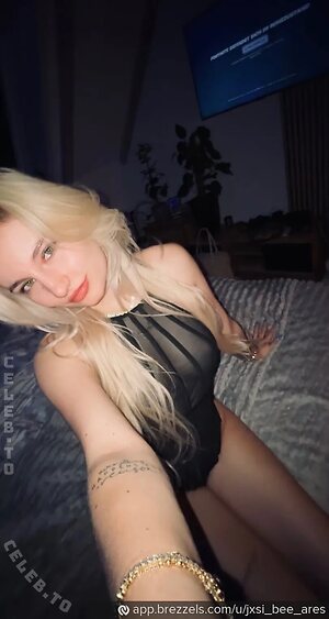 Jxsi_bee_ares Nude Leaked Photo #2